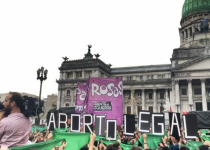 In El Salvador una donna condannata a 50 anni di carcere per un aborto